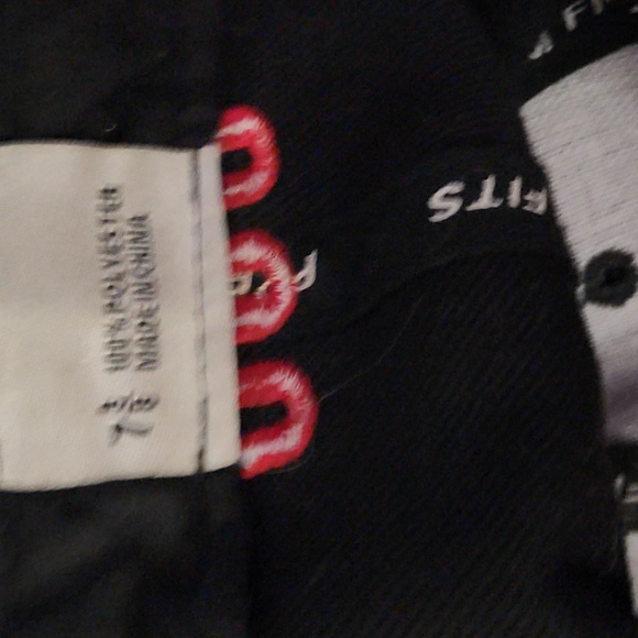 Denver fitted hat - Picture 2 of 2